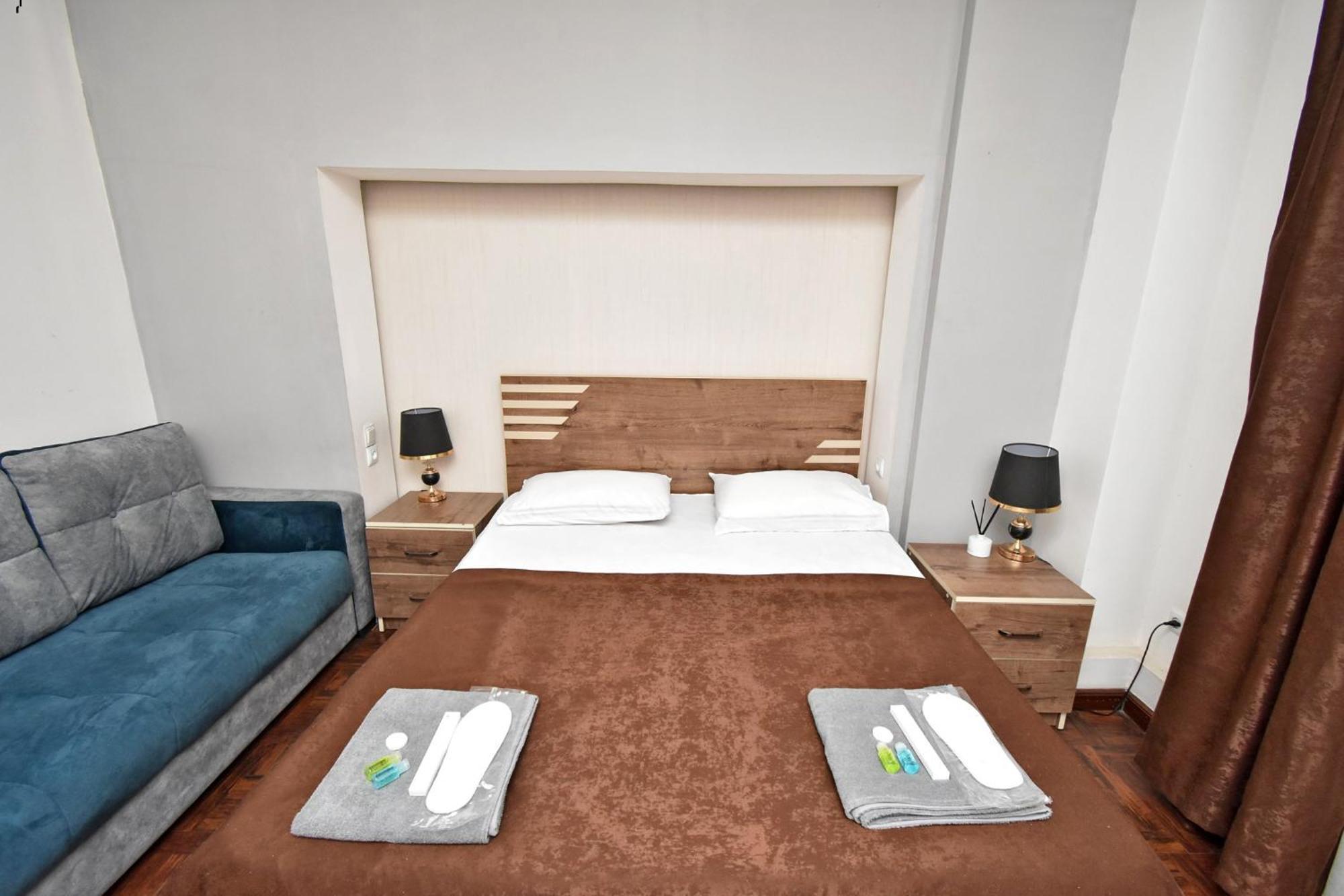 A&S Hotel Erivan Dış mekan fotoğraf